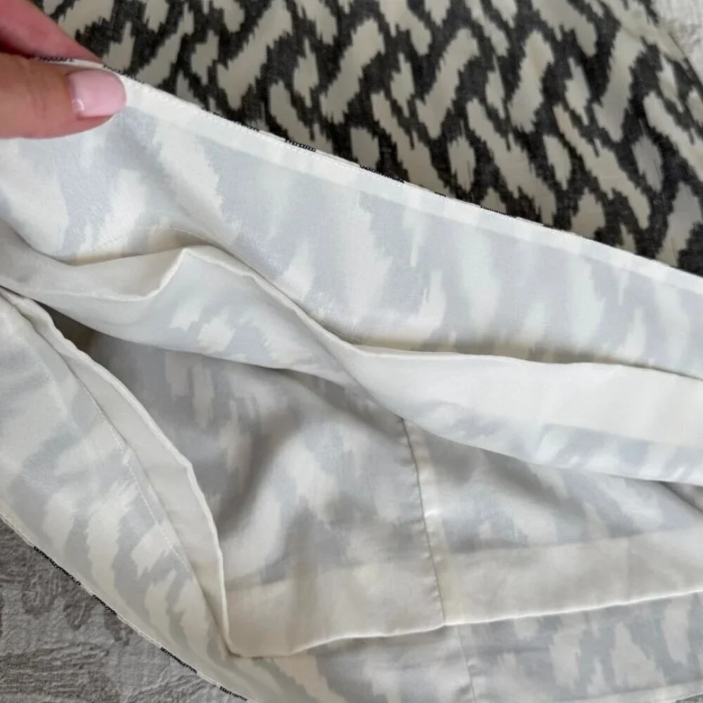 J. Crew dress in gray and cream 100% silk ikat print with cap sleeves size 4